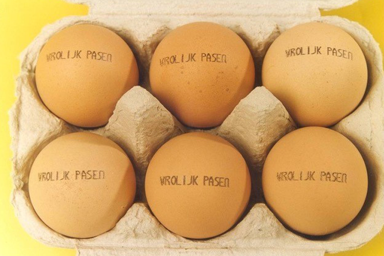Verse paaseieren met print
