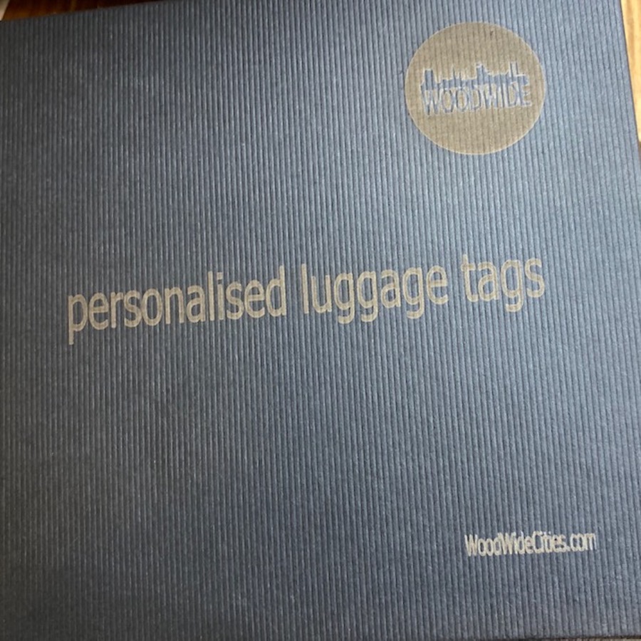 Bagagelabel-WoodWideCities-relatiegeschenk-promotioneel-hout-duurzaam3
