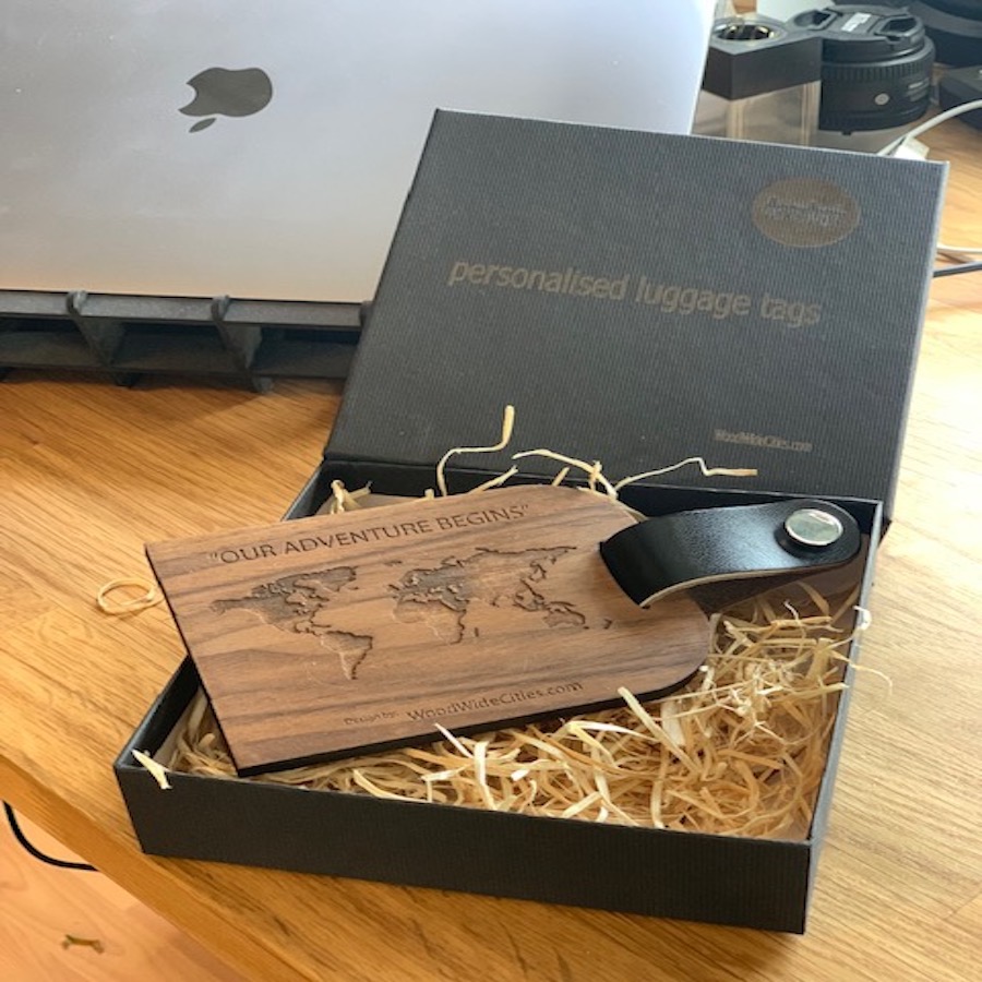 Bagagelabel-WoodWideCities-relatiegeschenk-promotioneel-hout-duurzaam4