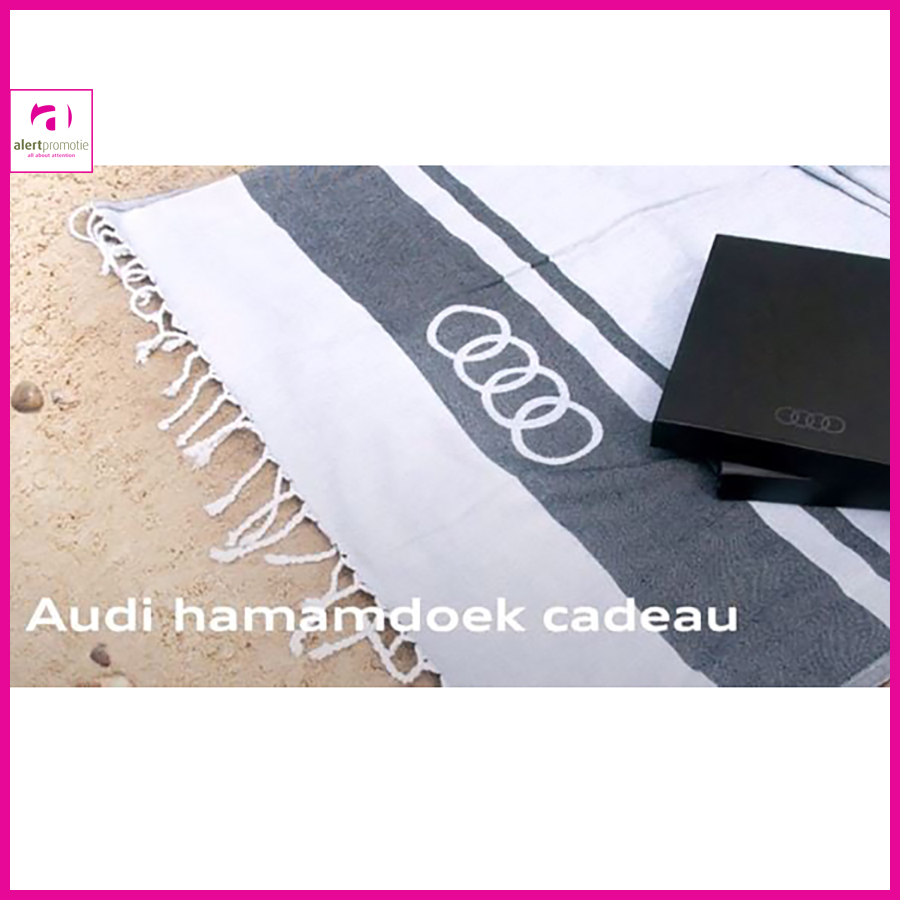 Hamamdoek met ingeweven logo in een geschenkdoos Hamamdoek met ingeweven logo in een geschenkdoos