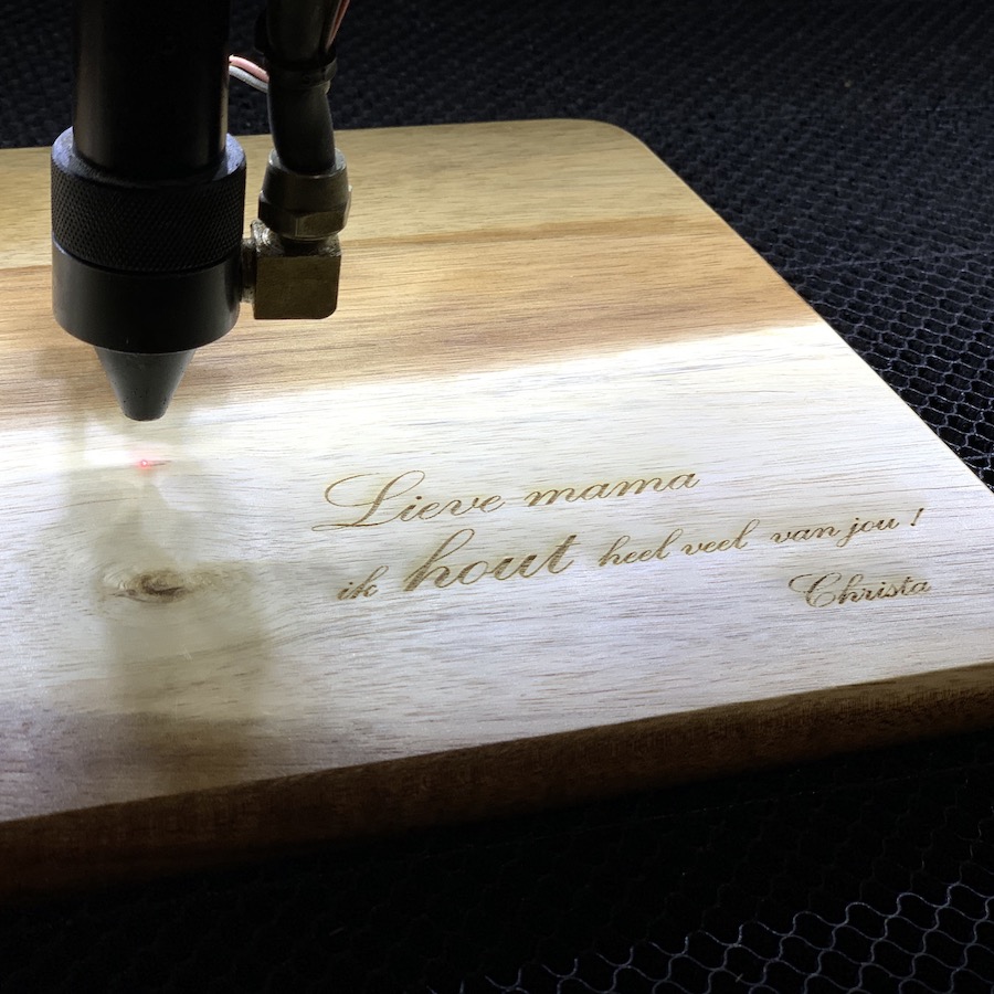 Tapasplank-WoodWideCities-relatiegeschenk-promotioneel-hout-duurzaam31