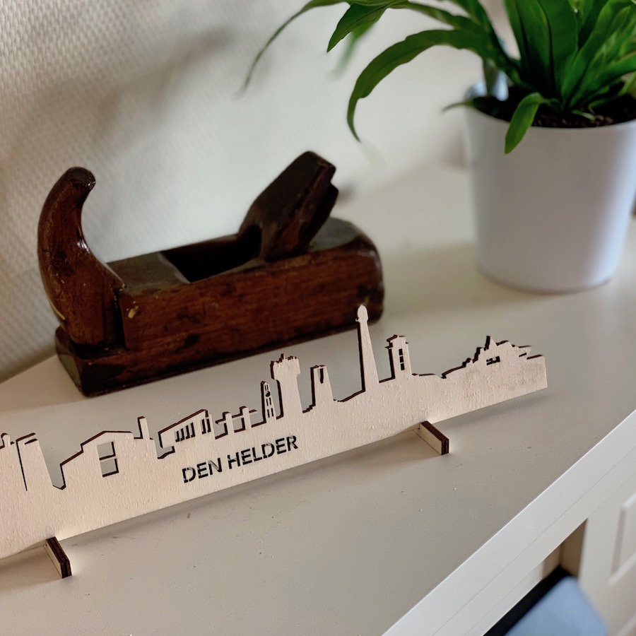 Skyline-standing-WoodWideCities-relatiegeschenk-promotioneel-hout-duurzaam78