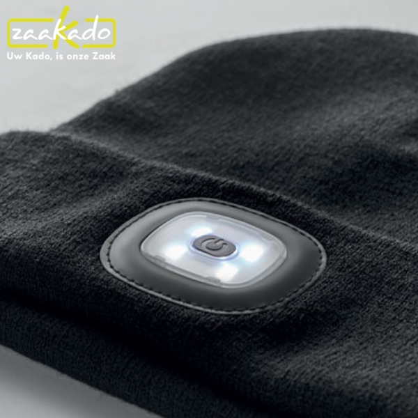Foto-4-warme-muts-bouwvakkers-buiten-werken-verlichting-led-licht-creatief-relatiegeschenk-zaakado-promotiemateriaal-bedrukte-relatiegeschenken-muts-met-logo-rotterdam-winter-koud-herenmuts Foto-4-warme-muts-bouwvakkers-buiten-werken-verlichting-led-licht-creatief-relatiegeschenk-zaakado-promotiemateriaal-bedrukte-relatiegeschenken-muts-met-logo-rotterdam-winter-koud-herenmuts