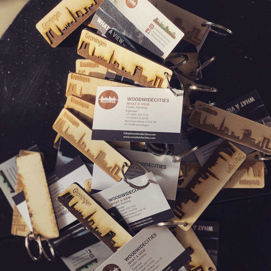 Sleutelhanger-hout-WoodWideCities-relatiegeschenk-promotioneel-hout-duurzaam81