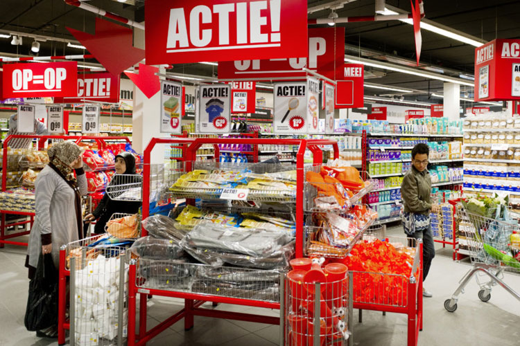 Promotiedruk maart en april fors gedaald